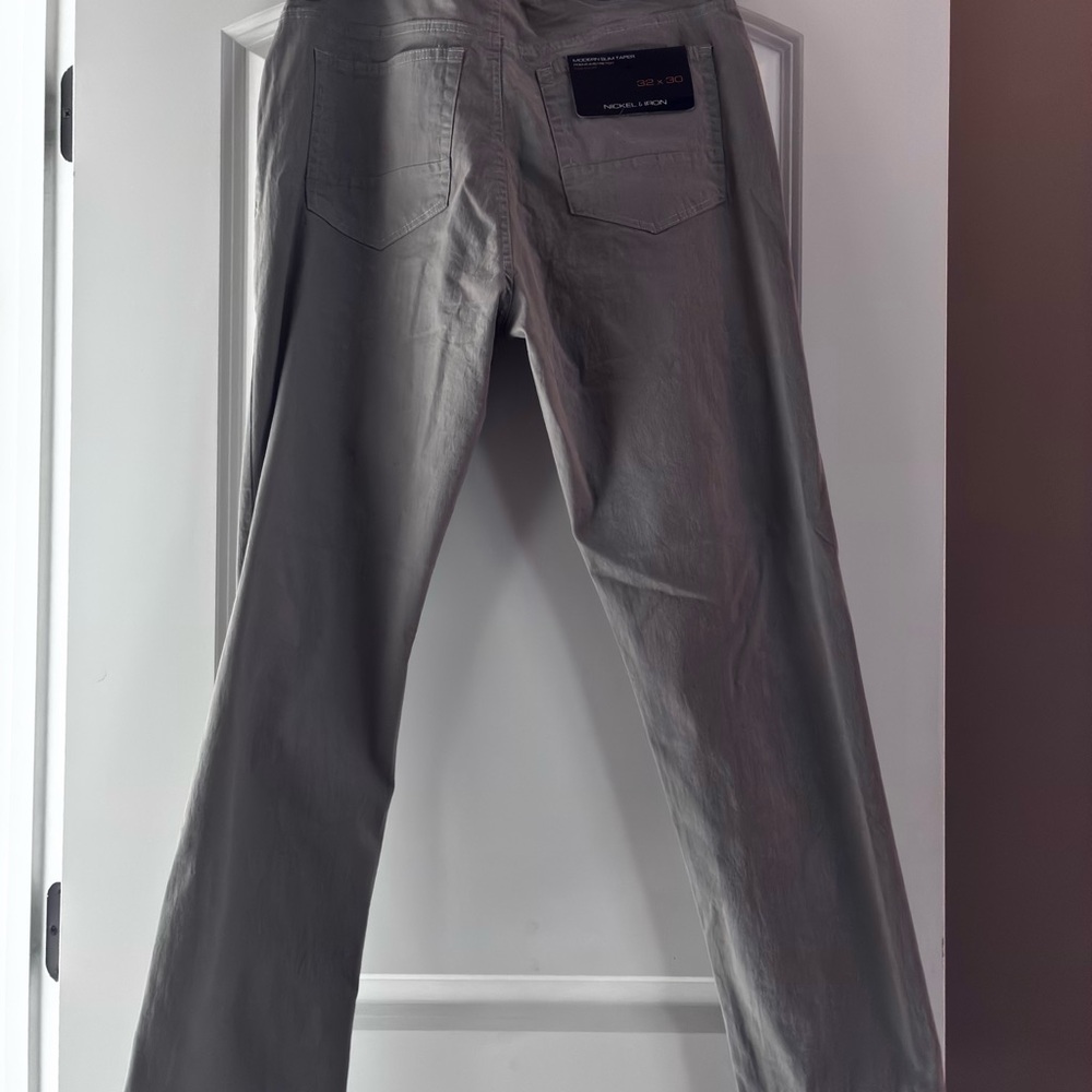 Men’s NWT Nickel & Iron Gray Chinos - Picture 2 of 4